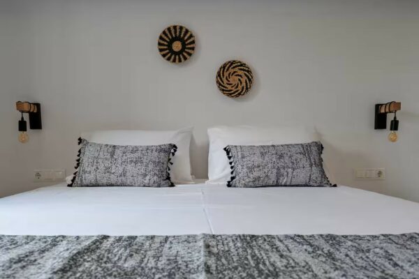 bedroom 28